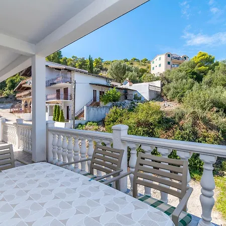 Διαμέρισμα Ivica *